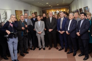 افتتاح نمایشگاه فرهنگی و هنری